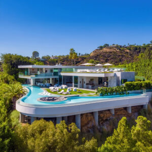 Arquitetura contemporânea que celebra a paisagem e redefine o viver moderno