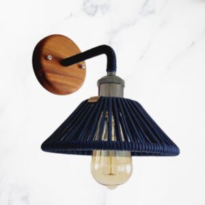 Arandela Malmô – Design Exclusivo em Corda Náutica e Cedro Rosa